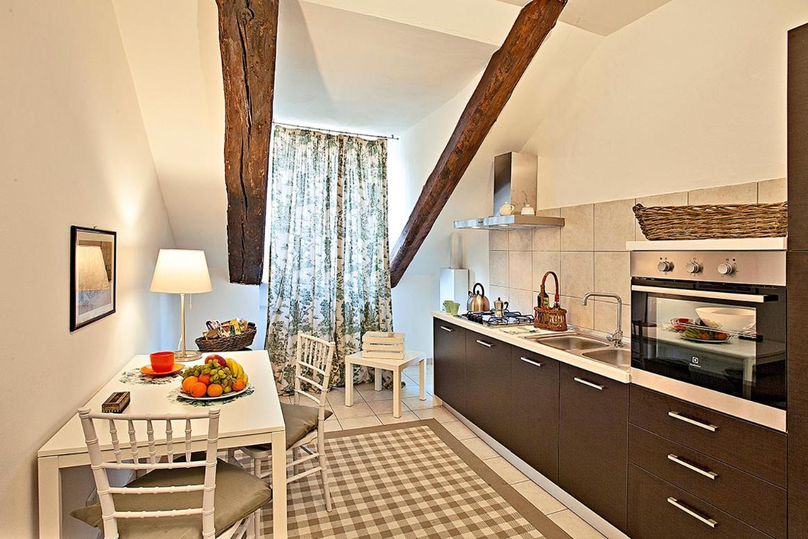 Golden Eagle Apartment Torino Exterior foto